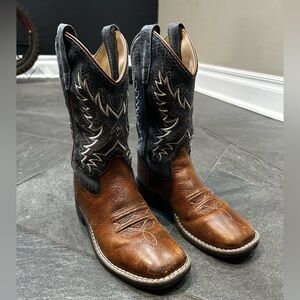 Cody James Boys Size 1 Cowboy Boots